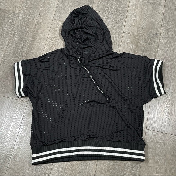 Good American Mesh Perforated Hoodie short sleeve Black Size GA 1 (S) Loose Fit - Picture 3 of 6